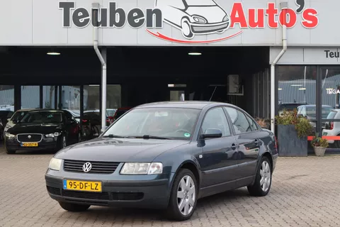 Volkswagen Passat 1.8-5V Turbo Trendline Airco, Climate control, Cruise control, Lichtmetalen wielen, Zie foto's!!