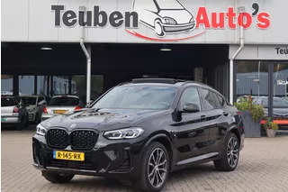 BMW X4 xDrive20i Business Edition Plus BTW Auto, Lederen interieur, Panormadak, Schuif- kanteldak, Apple Carplay, DAB