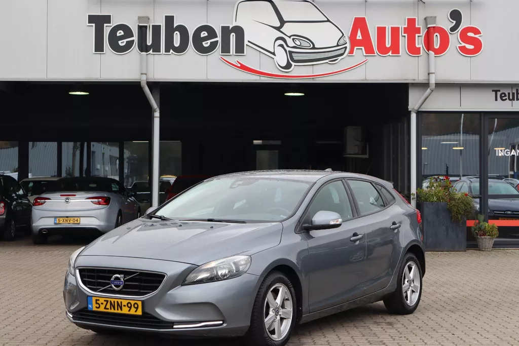 Volvo V40 1.6 T2 Kinetic Navigatie, Cruise control, Climate control, Elektrische ramen