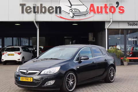 Opel Astra 1.4 Turbo Cosmo Navigatie, Climate control, Cruise control, Lichtmetalen wielen