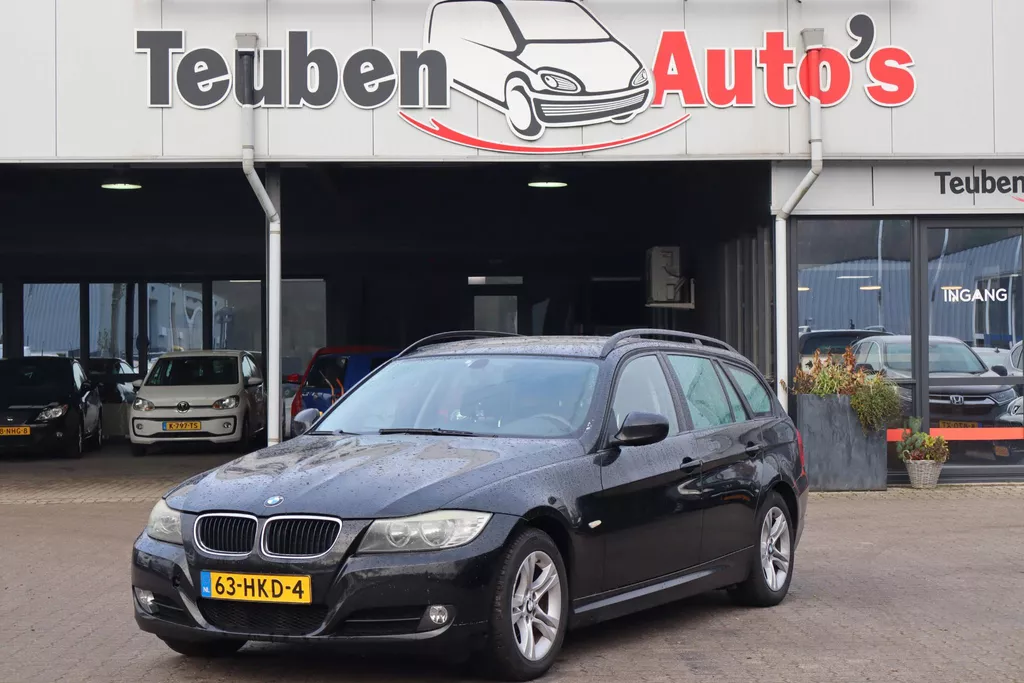 BMW 3-serie Touring 318i Business Line Navigatie, Cruise control, Climate control, Lichtmetalen wielen