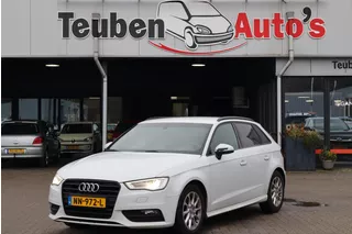 Audi A3 Sportback 1.6 TDI ultra Edition Navigatie, Cruise control, Climate control, Stoelverwarming, Trekhaak