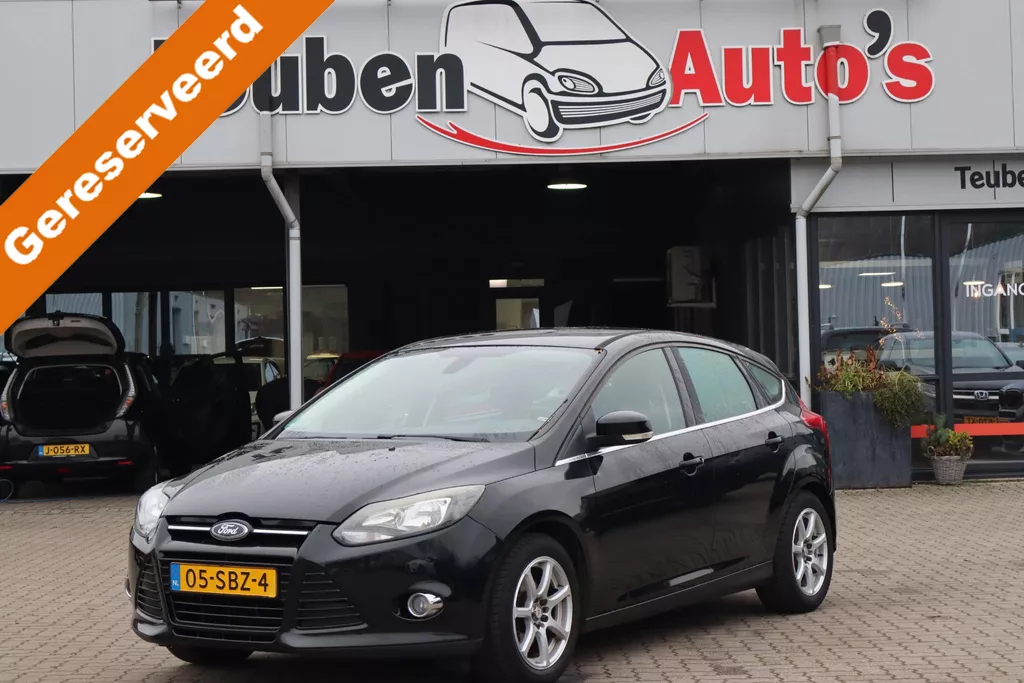Ford Focus 1.6 TI-VCT First Edition Climate control, Stoelverwarming, Cruise control, Licht metalen wielen
