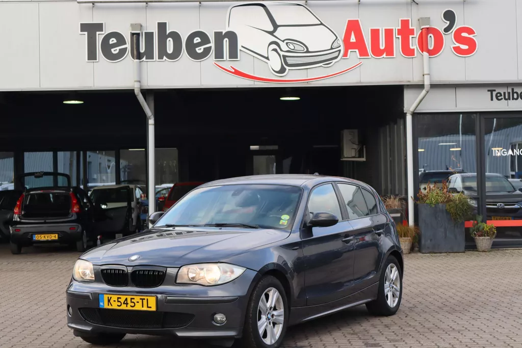 BMW 1-serie 116i Airco, Radio cd speler, Elektrische ramen, Cruise control, Navigatie
