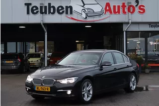 BMW 3-serie 318i Edition Luxury Line Purity Executive Navigatie, Lederen interieur, Stoelverwarming, Camera