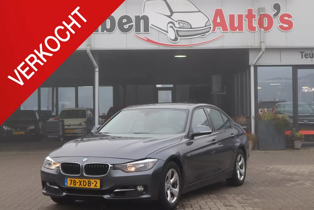 BMW 3-serie 320d EfficientDynamics Edition Executive Cruise control, Elektrische ramen, Navigatie, Lichtmetalen wielen