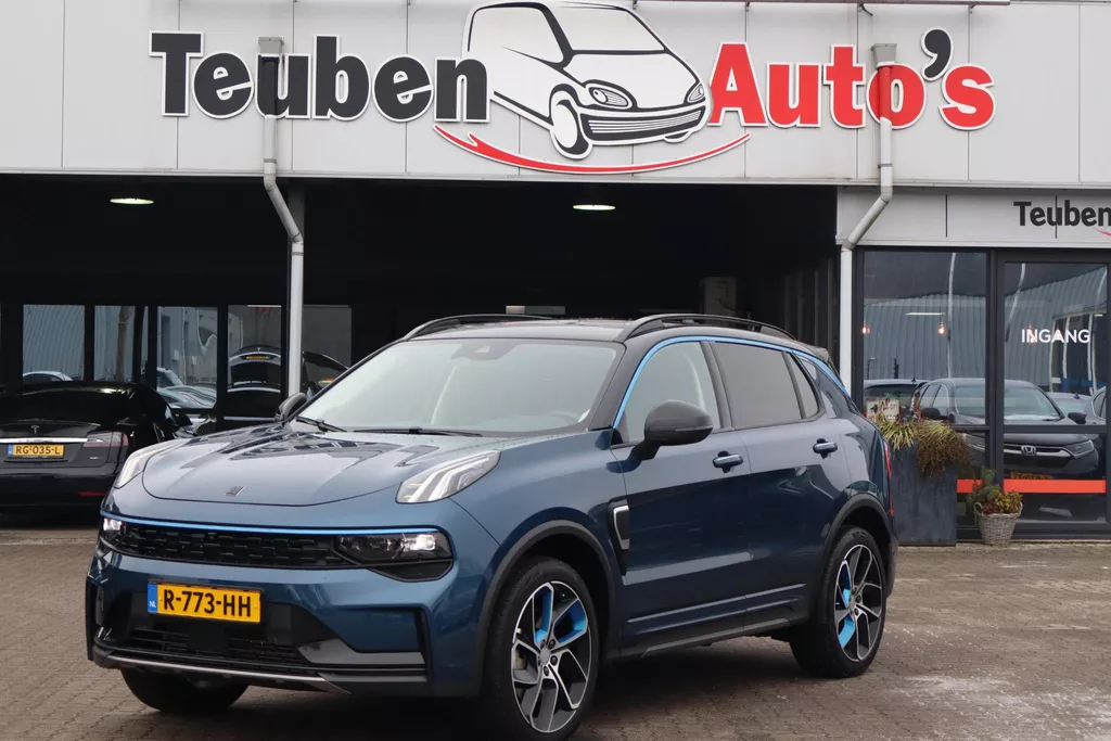 Lynk &amp; Co 01 1.5 360 Camera, Navigatie, Panoramadak, Trekhaak, Schuif- kanteldak