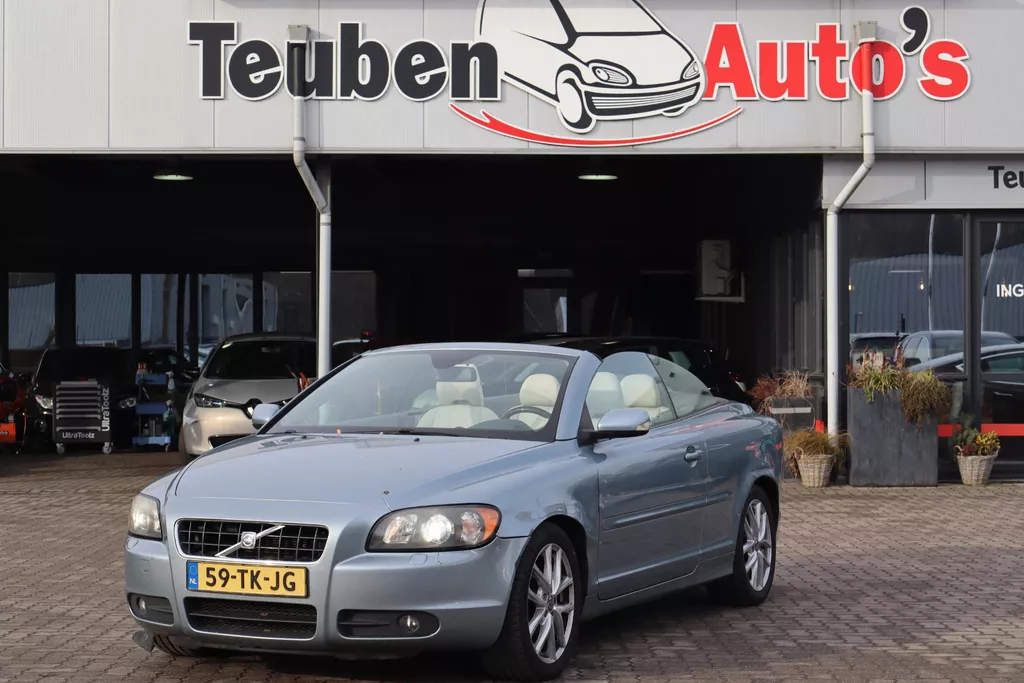 Volvo C70 Convertible 2.5 T5 Summum (Railingschade/Blikschade links wel rijdbaar).Lederen interieur, Elektrisch cabriodak, Lichtmetalen wielen, Zie foto's!
