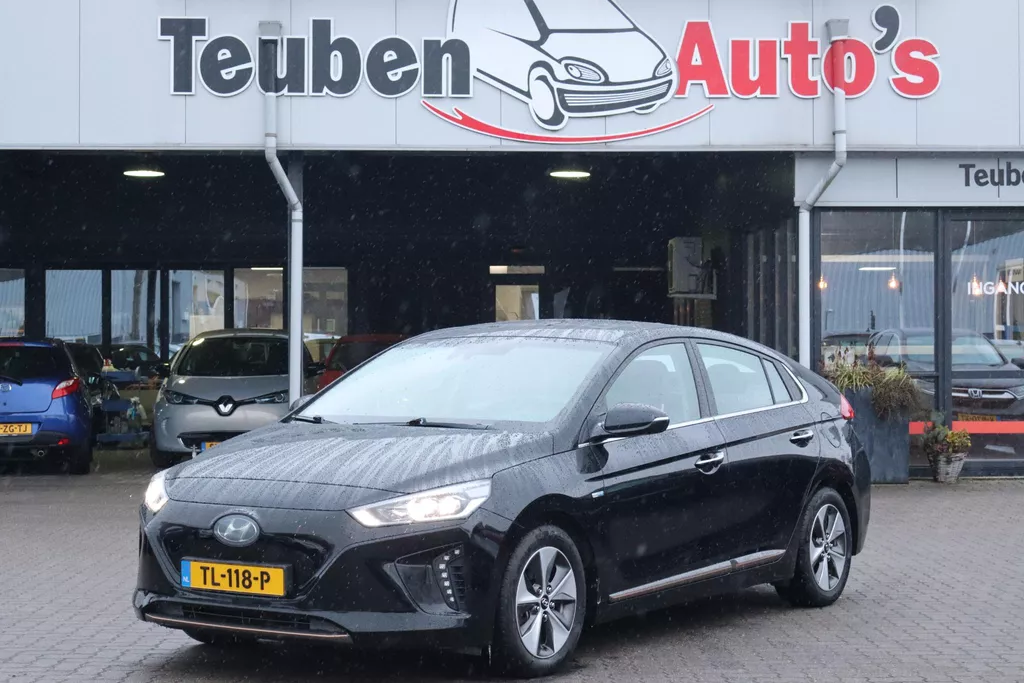 Hyundai IONIQ Premium EV 90% SOH, Navigatie, Camera, Cruise control, Climate control, Stoel- en stuurverwarming