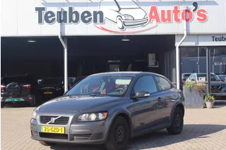 Volvo C30 1.6 Kinetic Zie foto's, Cruise control, Radio cd speler, Climate control, Elektrische ramen