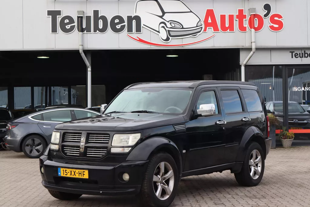 Dodge Nitro 3.7 V6 SE Airco, Schuif- kanteldak, Trekhaak, Elektrische ramen