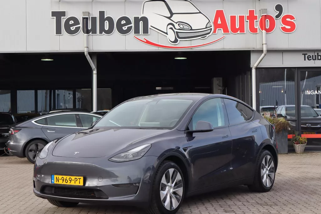 Tesla Model Y Long Range AWD 75 kWh 87% SOH, Autopilot computer 3.0, Warmtepomp, 360 Camera,