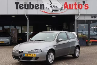 Alfa Romeo 147 1.6 T.Spark Progression APK t/m 15-04-2027, Airco, Cruise control, Elektrische ramen, Radio cd speler