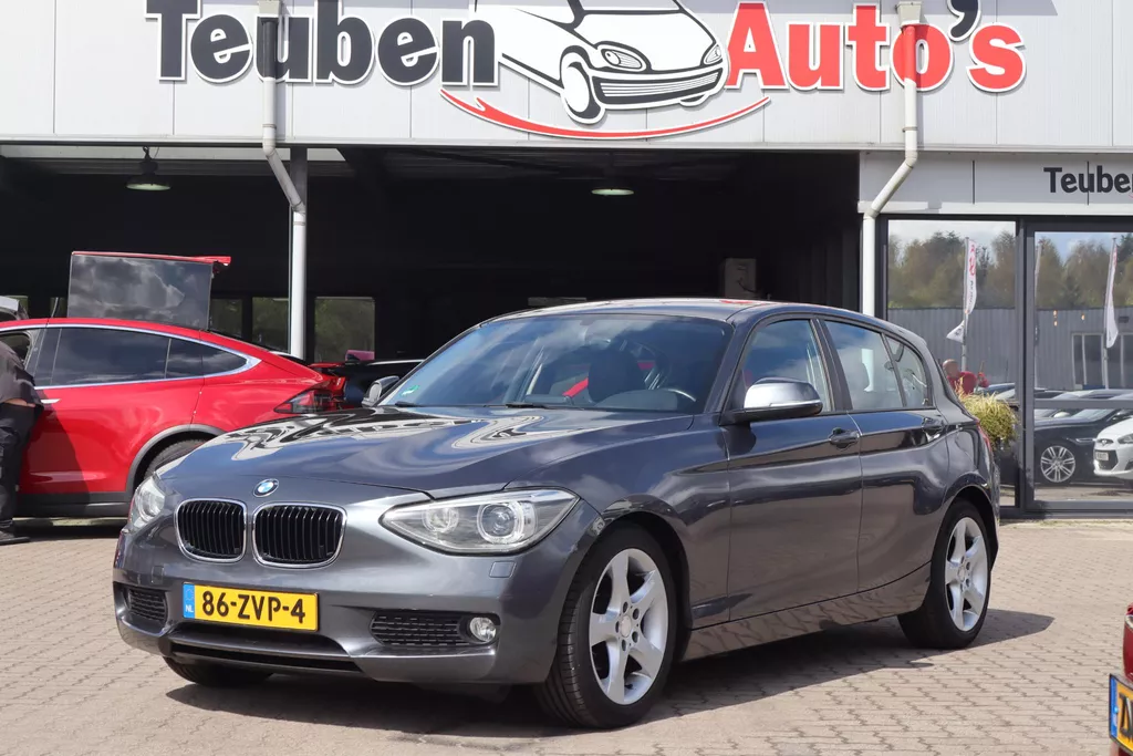 BMW 1-serie 116i EDE Upgrade Edition | Lederen bekleding | Navigatie | Bluetooth