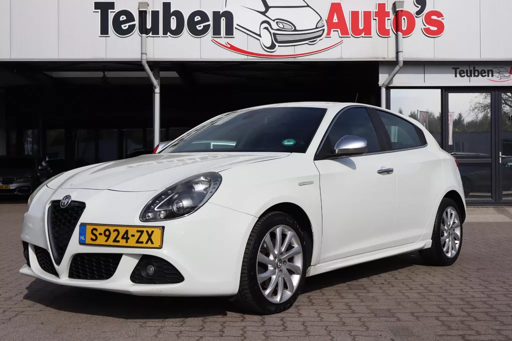 Alfa Romeo Giulietta 1.4 T Business | Automaat | Stoelverwarming | Sportinterieur