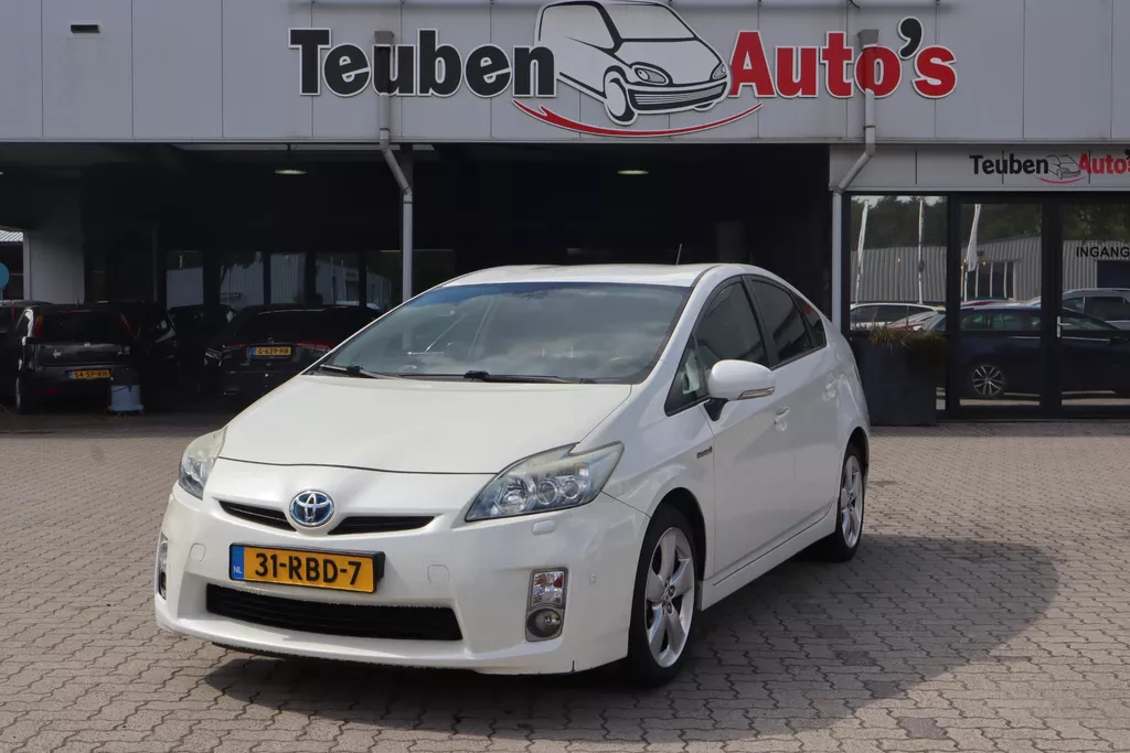 Toyota Prius 1.8 Dynamic | Climate Control | Navigatie | Cruise Control | Lichtmetaal |