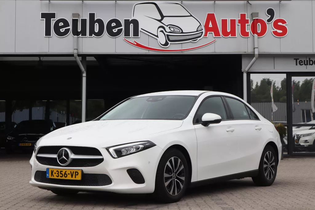 Mercedes-Benz A-klasse 180 Business Solution | Adaptive Cruise | Climate Control | Stoelverwarming
