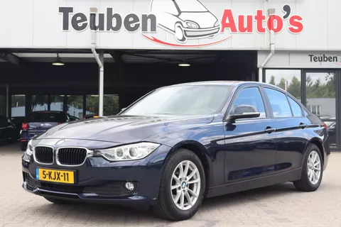 BMW 3-serie 320i EfficientDynamics Edition Business | Lederen bekleding | Head-up display | Navigatie groot scherm