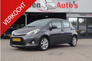 Toyota Yaris 1.5 Full Hybrid Dynamic | Automaat | Climate control | 2013 | Nette auto!