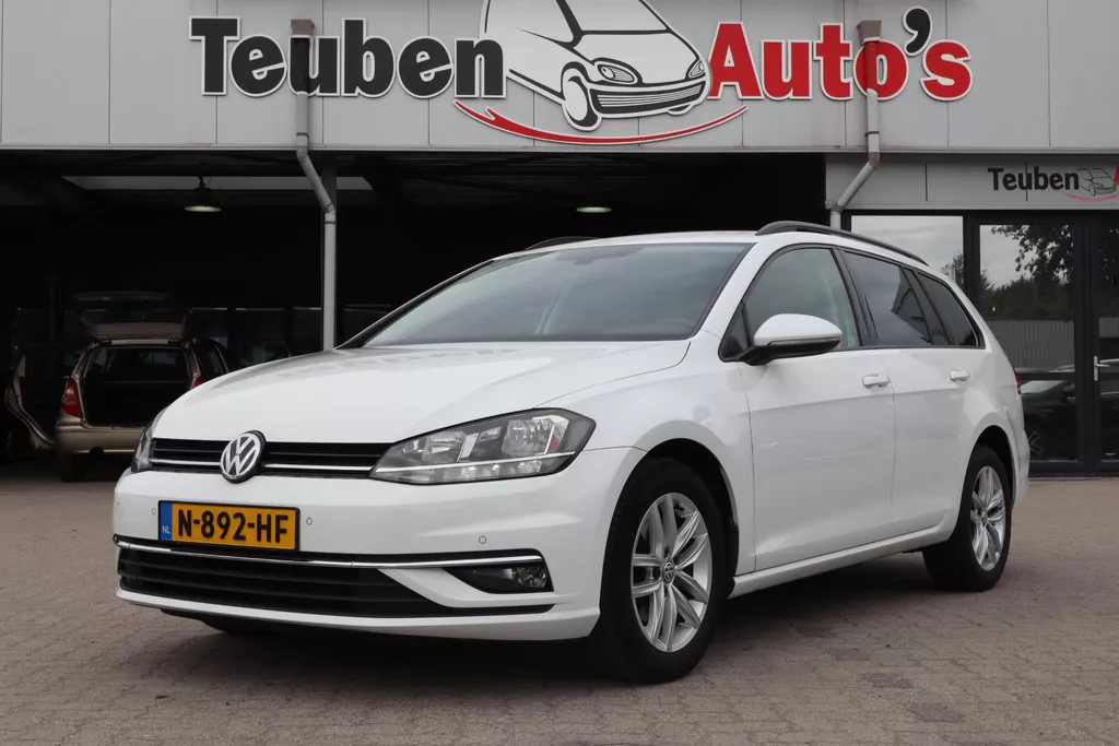 Volkswagen Golf Variant 1.0 TSI Comfortline Business | Apple Carplay/Android Auto | Adaptive cruise control | Climate control