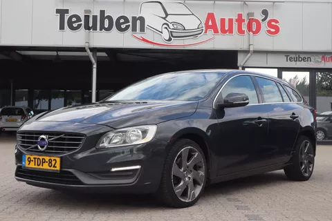 Volvo V60 2.0 D4 Momentum | Cruise control | Navigatie | Climate control | Trekhaak