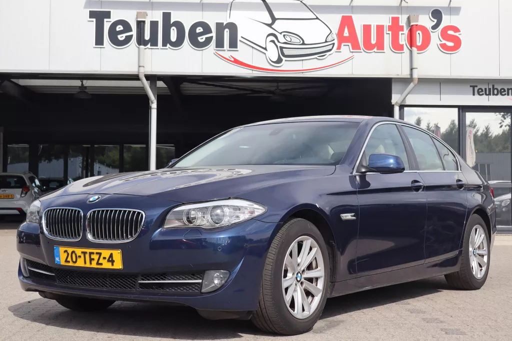 BMW 5-serie 520i High Executive Lederen interieur, Climate control, Cruise control, Navigatie
