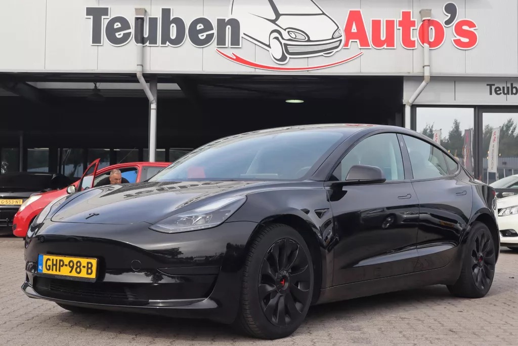 Tesla Model 3 Standard RWD Plus 60 kWh | SOH 93% | Warmtepomp | Full Self-Driving comp 3 | 360 Camera