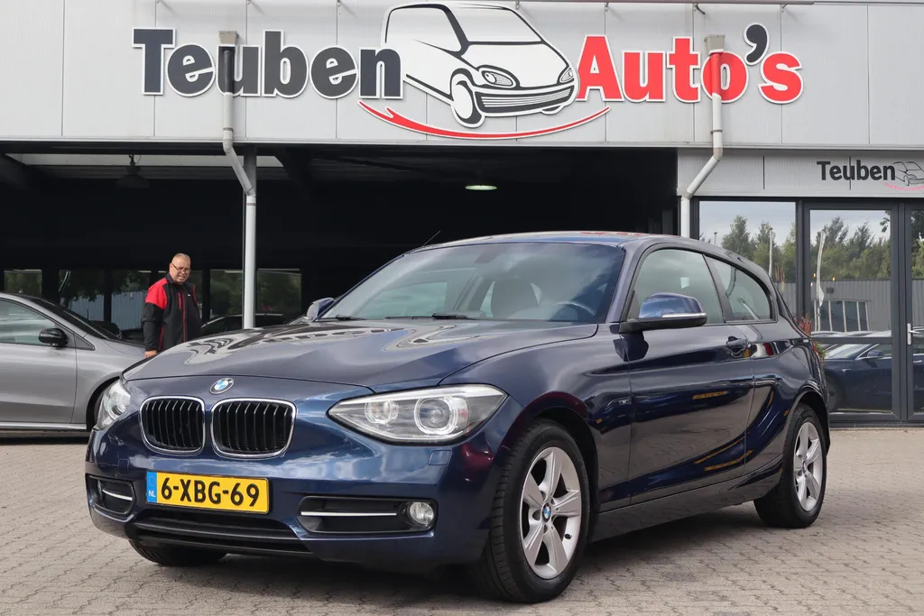 BMW 1-serie 116i Executive | NL AUTO | Automaat | Sportline | PDC achter | Climate control | Cruise control | Bluetooth