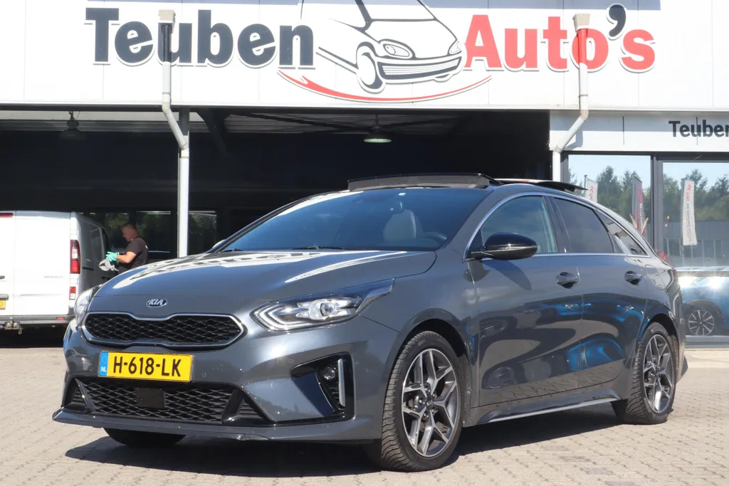 Kia ProCeed 1.4 T-GDI GT-Line | Automaat | Panoramadak | Stoel-stuur verwarming | Adaptive cruise | Trekhaak