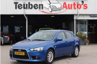 Mitsubishi Lancer Sportback 1.6 Edition Two Parkeer sensoren, Elektrische ramen, Stoelverwarming voor