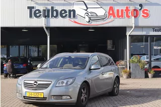 Opel Insignia Sports Tourer 2.0 CDTI EcoFLEX Cosmo Motor loopt niet hij gaat wel rond.