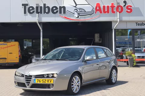 Alfa Romeo 159 Sportwagon 1.9 JTD Distinctive Airco, Cruise control, Trekhaak, Elektrische ramen
