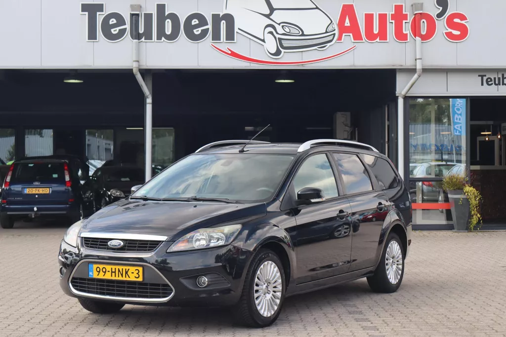 Ford Focus Wagon 2.0 Titanium Navigatie, Climate control, Cruise control, Trekhaak