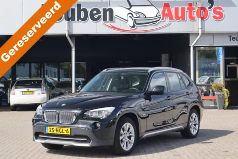 BMW X1 sDrive18i Executive Navigatie, Cruise control, Automaat, Climate control, Lichtmetalen wielen