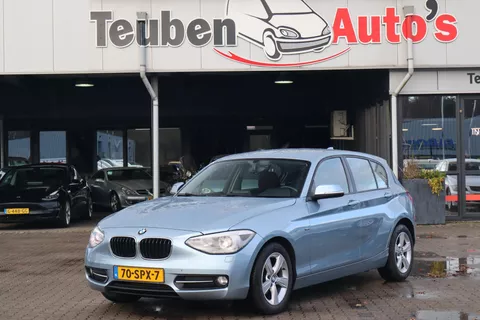 BMW 1-serie 116i Business Navigatie, Cruise control, Lichtmetalen wielen, Elektrische ramen