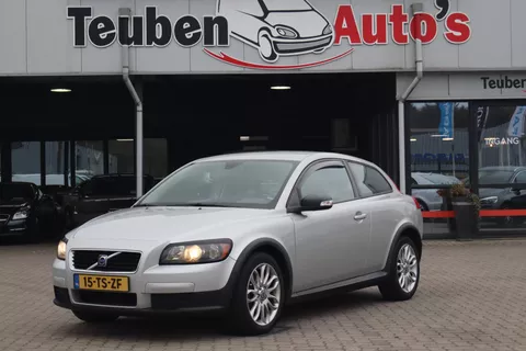 Volvo C30 2.0 Kinetic Airco, Climate control, Trekhaak, Lichtmetalen wielen
