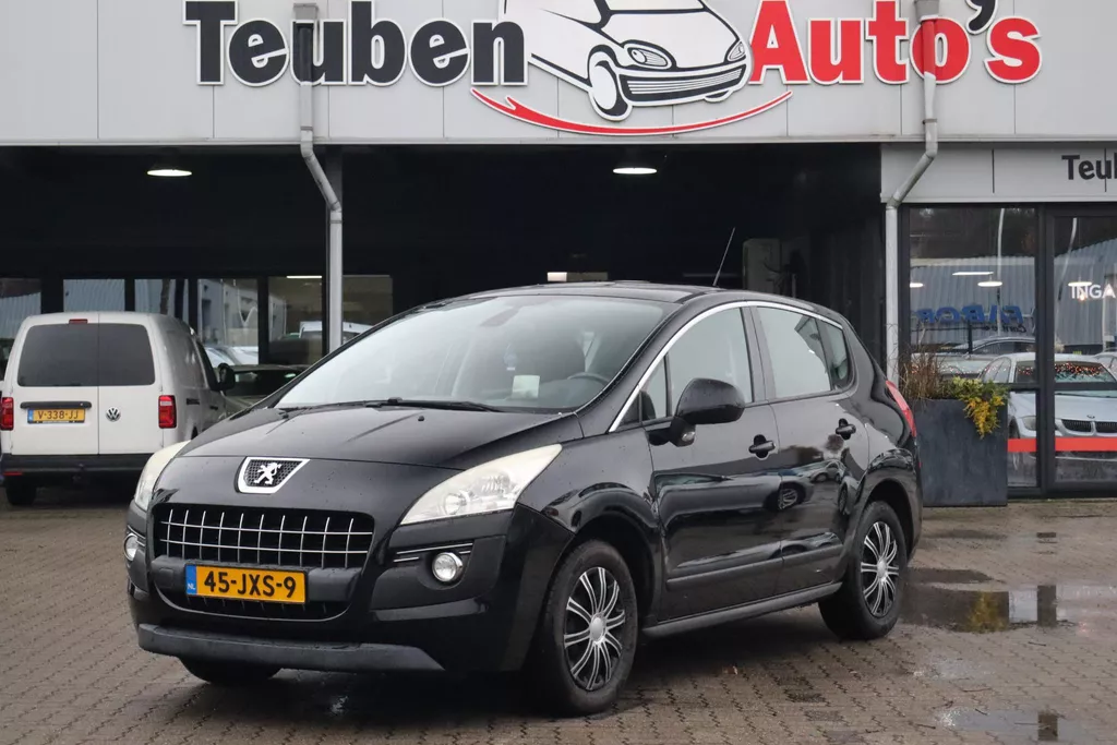 Peugeot 3008 1.6 VTi Premi&egrave;re (Verliest water) Panoramadak, Climate control, Head up display, Trekhaak