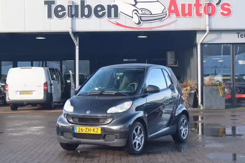 smart fortwo coup&eacute; 1.0 Base Radio cd speler, Lichtmetalen wielen