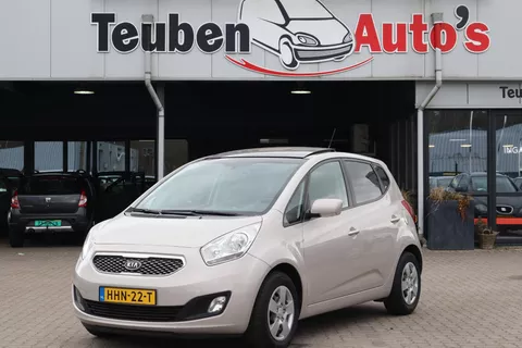 KIA Venga 1.4 Hedgren Panoramadak, Schuif- kanteldak, Camera, Navigatie, Cruise control, Climate control