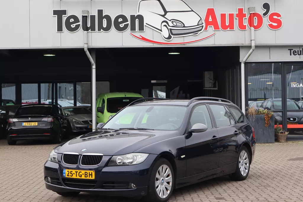 BMW 3-serie Touring 320i High Executive Climate control, Radio cd speler, Cruise control