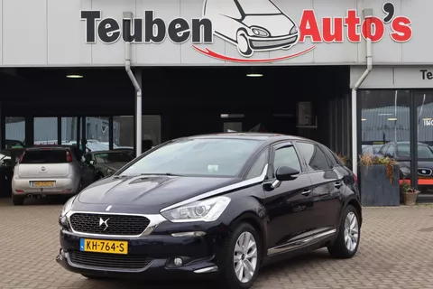 DS 5 1.6 BlueHDi Business Executive Panoramadak, Camera, Navigatie, Head up display, Stoelverwarming, Trekhaak