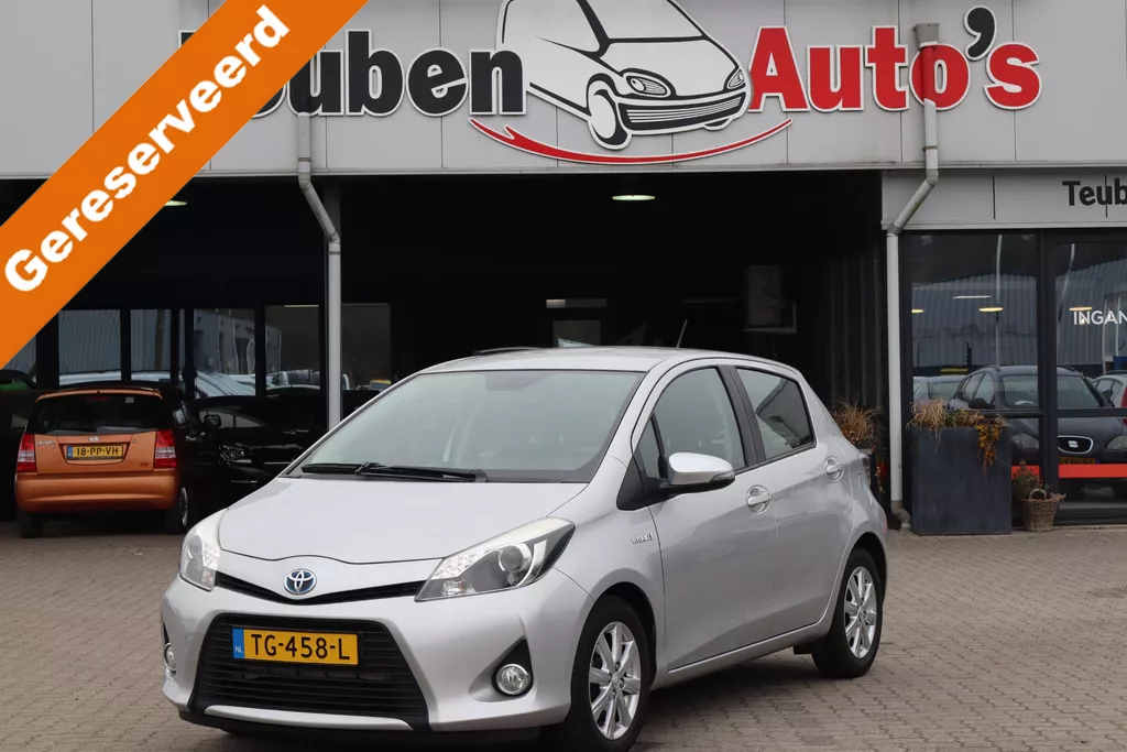 Toyota Yaris 1.5 Full Hybrid Aspiration Camera, Automaat, Climate control, Cruise control, Elektrische ramen