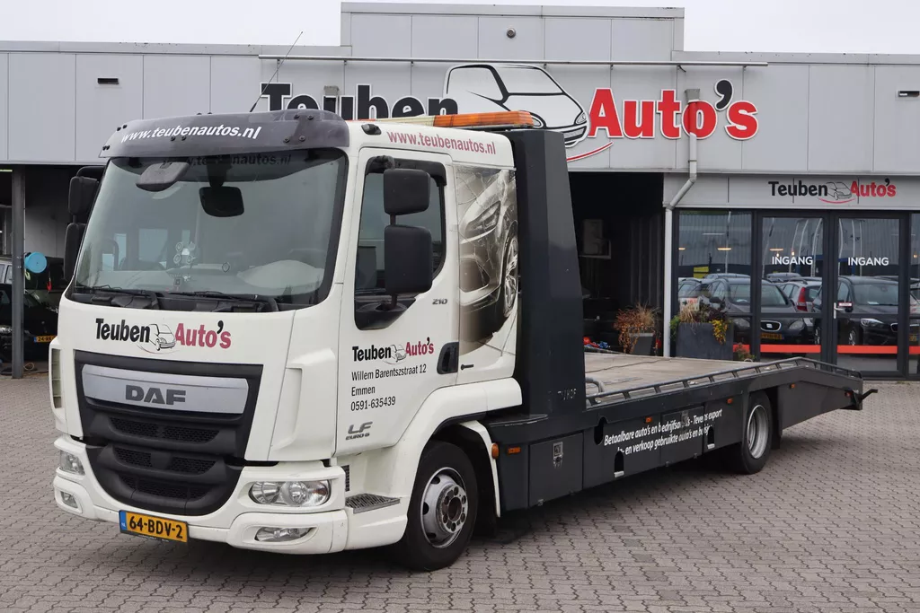 Daf Lf 210 fa Euro 6, 3115 kg laadvermogen, Oprijwagen, Navigatie, Cruise control, Elektrische lier, Tijhof oprijbak, Trekhaak, Luchtvering