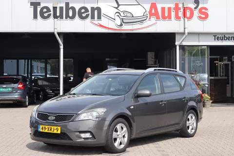Kia cee'd Sporty Wagon 1.4 CVVT Navigator Plus Pack Navigatie, Trekhaak, Cruise control, Climate control, Lichtmetalen wielen
