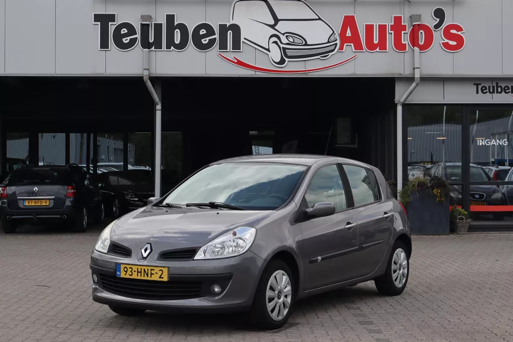 Renault Clio 1.6-16V Dynamique Airco, Automaat, Cruise control, Elektrische ramen, Trekhaak