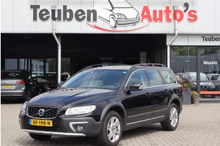 Volvo XC70 2.0 D4 FWD Summum Navigatie, Lederen interieur, Cruise control, Climate control, voorstoelen verwarmbaar, Trekhaak