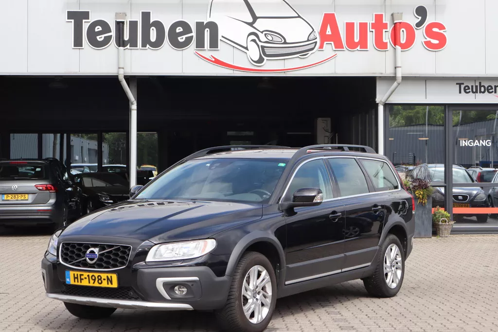 Volvo XC70 2.0 D4 FWD Summum Navigatie, Lederen interieur, Cruise control, Climate control, voorstoelen verwarmbaar, Trekhaak