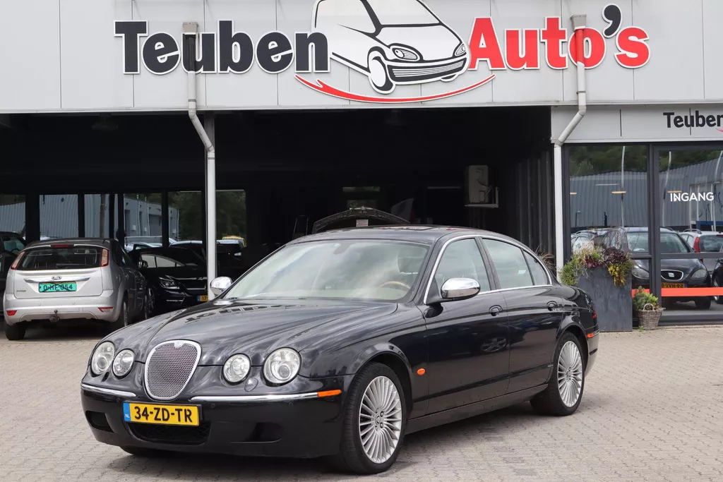 Jaguar S-type 2.7D V6 Executive Navigatie, Schuif- kanteldak, Alpine installatie, Stoelverwarming, Lederen interieur, Cruise control