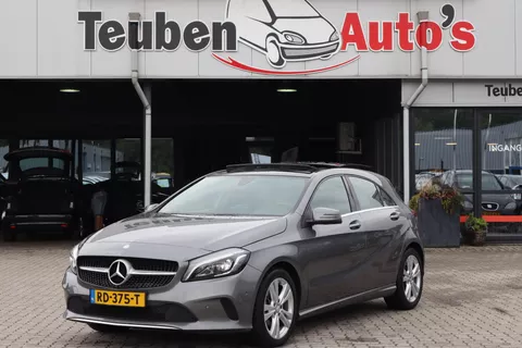 Mercedes-Benz A-klasse 200 d Prestige Navigatie, Panoramadak, Schuif- kanteldak, Cruise control, Stoelverwarming