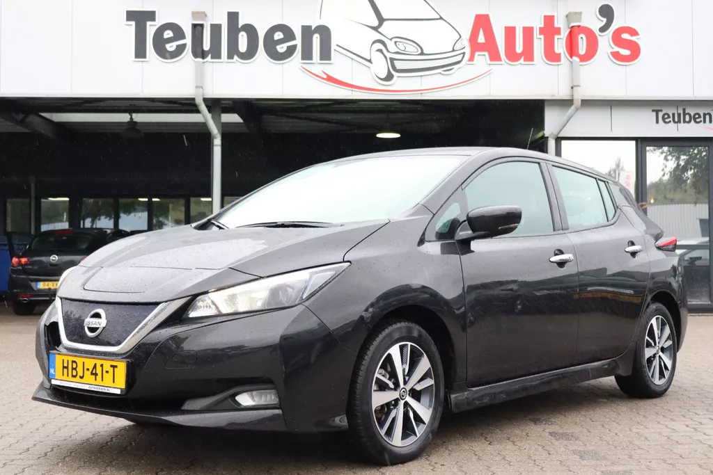 Nissan LEAF Acenta 40 kWh | SOH 92,1% | ProPilot | Active cruise control | Climate control | Stoel en stuur verwarming